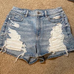 American Eagle Size 6 Shorts